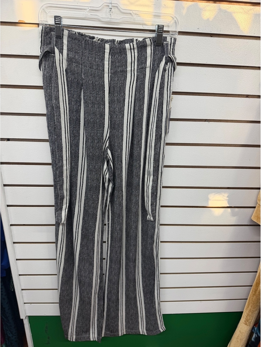 NWT Indigo Rising Black & White Striped Paperbag Waist Pants Size Small